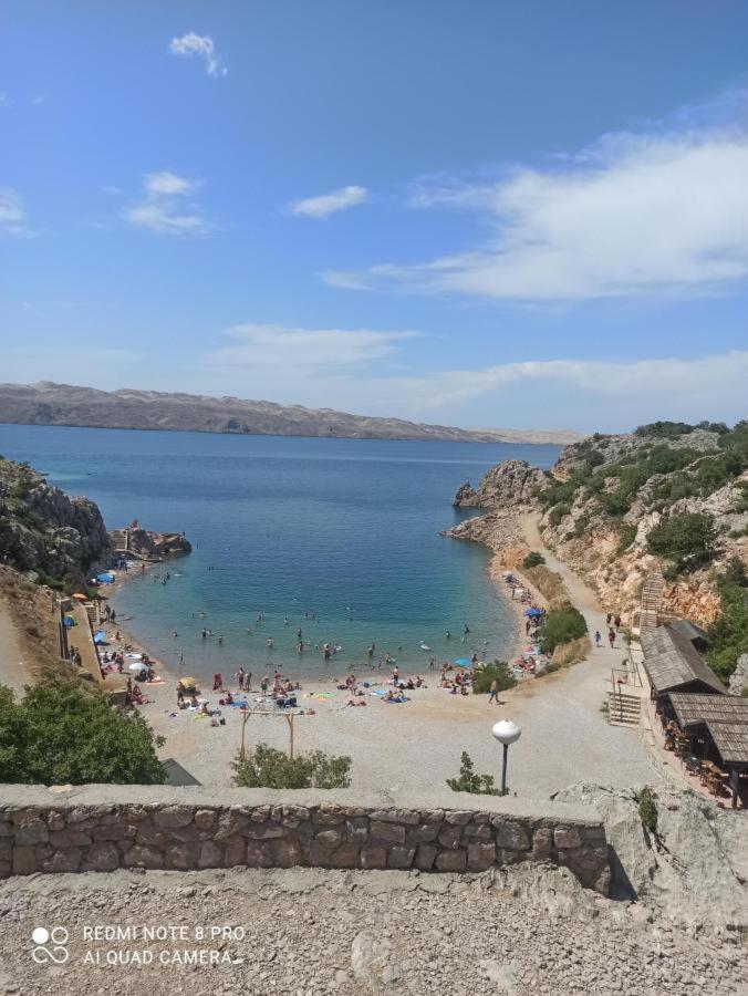 Apartmani Ivankovic Karlobag Exterior foto