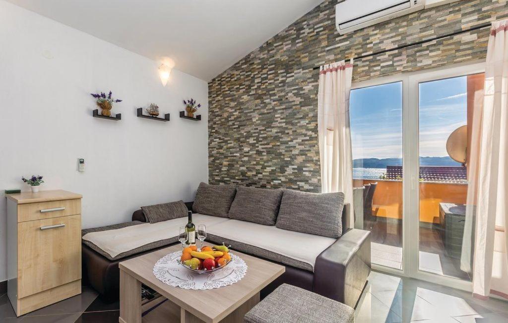 Apartmani Ivankovic Karlobag Exterior foto